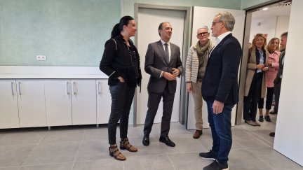 Visita del consejero de Sanidad y la alcaldesa de Huesca al futuro centro de salud del Perpetuo Socorro./ Gobierno de Aragón