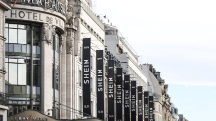 La primera tienda física que la plataforma Shein ha abierto en París (Francia)./  EFE/ EPA/ Teresa Suárez