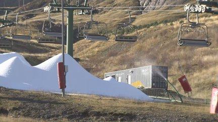 Uno de los nuevos cañones instalados en Formigal. / Aragón TV