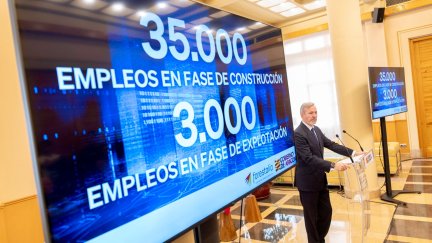 Jorge Azcón durante la presentación del proyecto Búfalo este miércoles. / Gobierno de Aragón. Fabián Simón