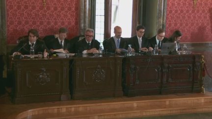 Letrados de las acusaciones en el juicio al fiscal general del Estado. / Aragón TV