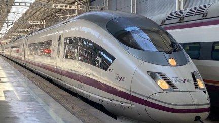 Imagen de archivo de un tren AVE de Renfe. / Europa Press