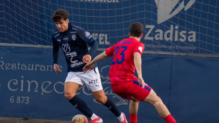 Un momento del partido ante la Mutilvera