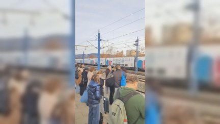 El tren quedó apartado en la vía 3 de Calatayud (Zaragoza). / X-@Kennethsola