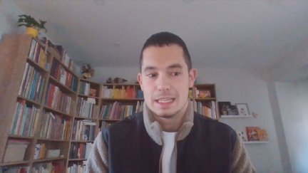 Javi Carilla, afectado de VIH, cuenta su testimonio. / Aragón TV