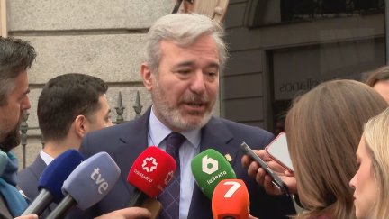 Jorge Azcón, en las declaraciones antes de asistir al Día de la Constitución en el Congreso de los Diputados (Madrid)./ Aragón TV
