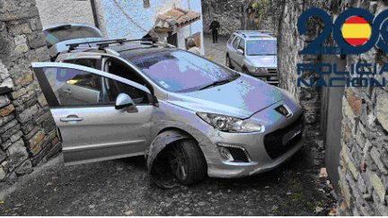 Los conductores se dieron a la fuga y finalmente chocaron con una casa en la localidad de Majones. / Policía Nacional