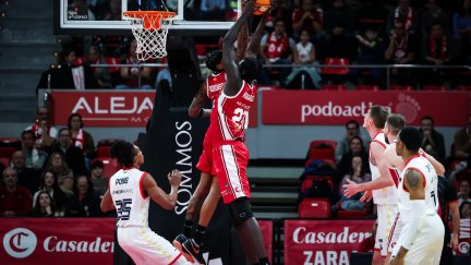 Lance del partido. Foto: Casademont Zaragoza
