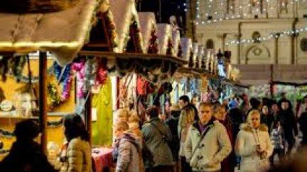 Los mercadillos navideños son una de las alternativas para disfrutar de las vacaciones navideñas. / Aragón TV