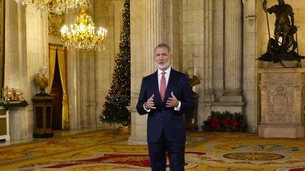 El rey Felipe VI durante su tradicional discurso de Nochebuena. / EFE. Ballesteros. Pool