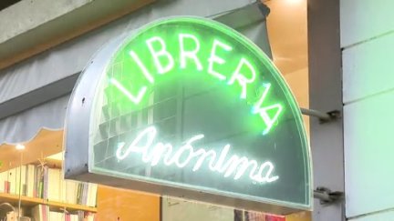 La Librería Anónima ya es un referente de la cultura en Huesca. / Aragón Tv