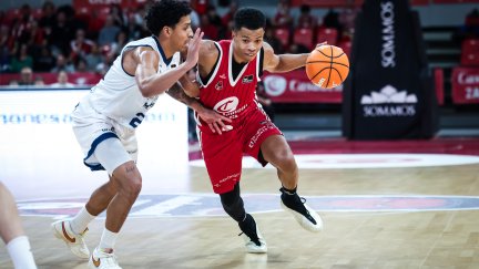 Bell-Haynes, durante un lance del partido. Foto: ACB