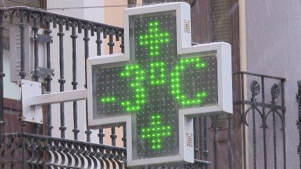 Un termómetro marca este lunes -3 ºC en Teruel. / Aragón TV