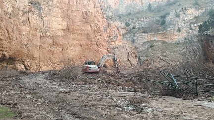 La zona afectada ocupa 300 metros de carretera. / Aragón Tv