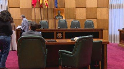Zaragoza elige 14.688 personas entre presidentes de mesa, vocales, suplentes y reservas. / Aragón TV
