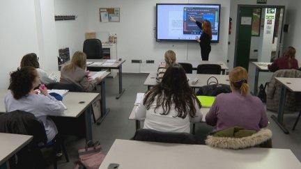 Una academia preparatoria de oposiciones. / Aragón TV