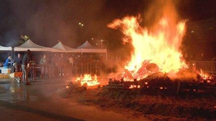 Utebo ha sido uno de los pocos sitios en los que se ha encendido una higuera por San Antón. / Aragón TV
