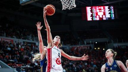 Mariona Ortiz, en el partido de la ida ante Fenerbahçe