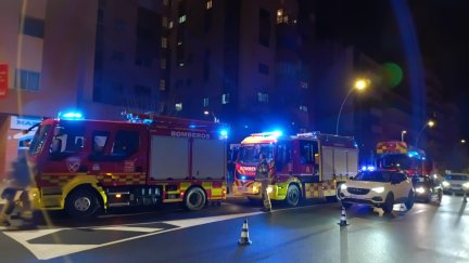 El incendio se declaró en la séptima planta de un edificio de viviendas de Teruel. | DPT