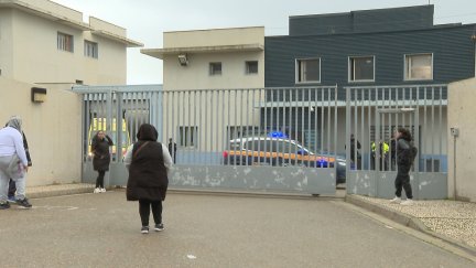 Entrada del centro de menores de Juslibol (Zaragoza). / Aragón TV