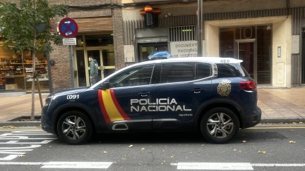 La Policía Nacional desaloja un local ocupado en el barrio de Delicias (Zaragoza). / Aragón TV
