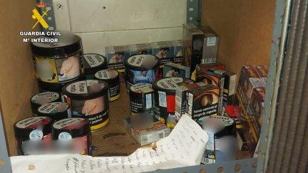 Algunas de las cajetillas de tabaco intervenidas. / Guardia Civil