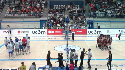 El Pamesa Teruel Voleibol celebra la victoria en Leganés