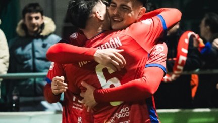 Los jugadores del CD Teruel celebran el gol de Redón en la última jornada