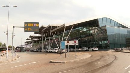 El aeropuerto de Zaragoza tendrá una inversión cercana a los 100 millones hasta 2031. / Aragón Tv