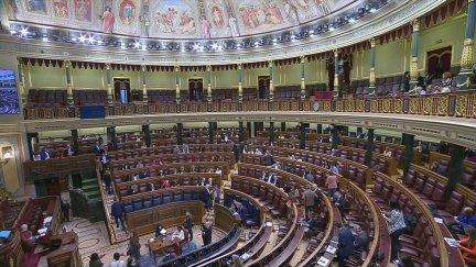 Pleno del Congreso este jueves en el que se ha aprobado la subida de las pensiones. / Aragón TV