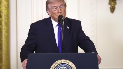 El presidente Donald Trump durante un evento este lunes en la Casa Blanca. / EFE
