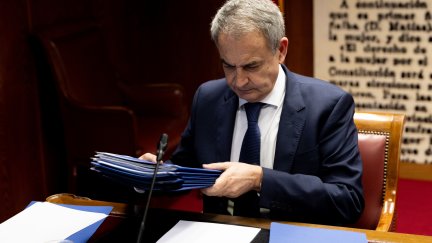 El expresidente del Gobierno, José Luis Rodríguez Zapatero, en la comisión del Senado. / Europa Press. Eduardo Parra