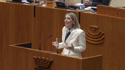 La candidata popular a la Presidencia de la Junta de Extremadura, María Guardiola, este miércoles en Mérida. / EFE. Jero Morales
