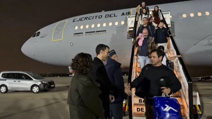 Españoles evacuados de Oriente Medio. / EFE