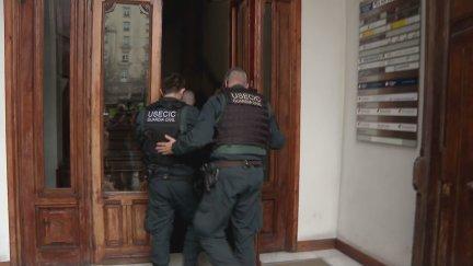Registros de la Guardia Civil en la sede de Forestalia en Zaragoza. / Aragón TV