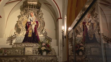 Imagen de María Santísima de la Salud y de las Lágrimas en el convento de la Asunción de Huesca. / Aragón TV