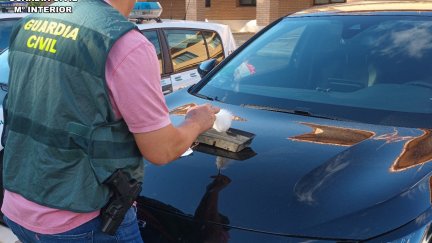 Investigado en Calamocha por conducir con un permiso falso expedido en Polonia. / Guardia Civil