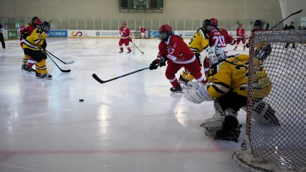 Jaca acoge la Final Four de la Copa de la Reina con el Club Hielo Jaca en busca del título.