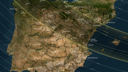 Imagen de la franja donde mejor se observará el eclipse del 12 de agosto./ Ministerio de Transportes y Movilidad Sostenible
