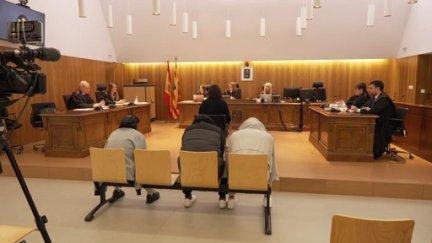 Los tres condenados durante el juicio. / Aragón TV