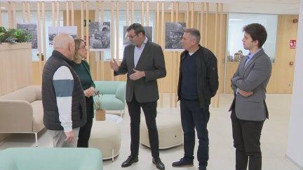 El alcalde de Andorra y la directora de ITJ (en el centro de la imagen) en la reunión mantenida para analizar el Nudo Mudéjar./ Aragón TV
