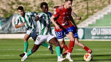 Un momento del partido en Antequera