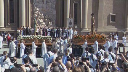El Domingo de Resurrección un día muy especial para la hermandad del Cristo Resucitado. / Aragón TV