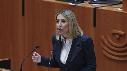 La presidenta en funciones y candidata a la reelección María Guardiola interviene este miércoles en la Asamblea regional durante la segunda jornada del debate de investidura en la que será elegida presidenta la candidata del PP a la reelección María Guardiola tras el acuerdo de gobierno alcanzado entre PP y Vox, con el voto en contra de PSOE y Unidas. EFE/ Jero Morales