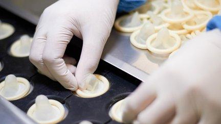 Preocupa la subida de el 30 % a los preservativos. / EFE/Karex