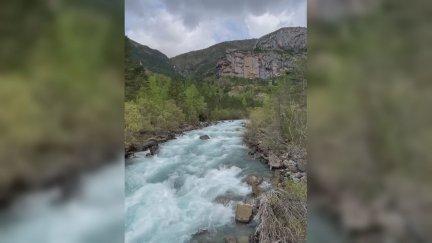 Un río del Sobrarbe crecido por el deshielo. / Aragón TV