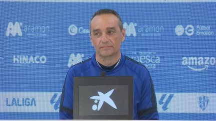 Jose Luis Oltra en rueda de prensa