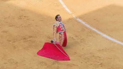 Alberto Álvarez durante su etapa como torero antes de su retirada en 2025. / Aragón TV
