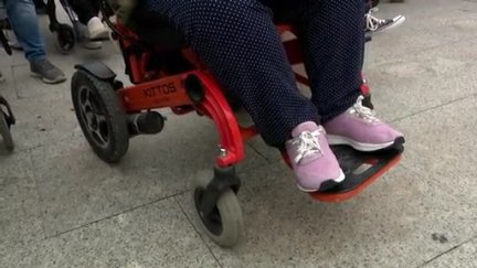 La accesibilidad a los edificos antiguos es uno de los debes para mejorar la vida de los discapacitados. / Aragón Tv