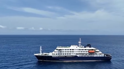 El Gobierno asegura que el traslado de los ocupantes del crucero se hará con garantías de seguridad./ Aragón TV
